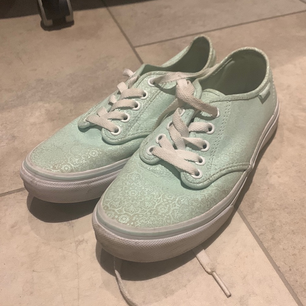 Mint vans